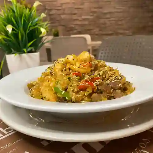 Arroz Yakimeshi