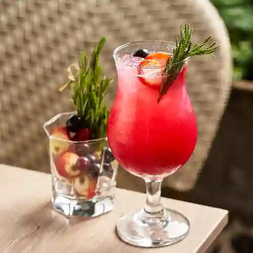 Soda Frutos Rojos 12 Oz