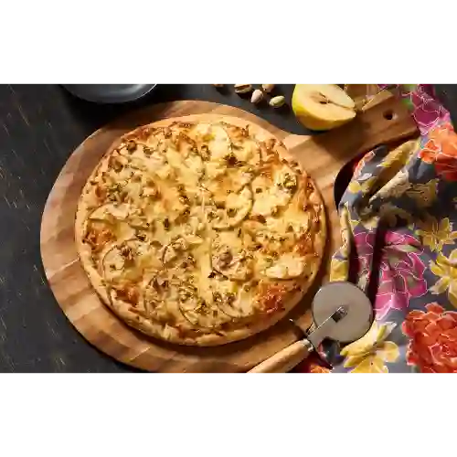 Pizza Peras Salsa Queso