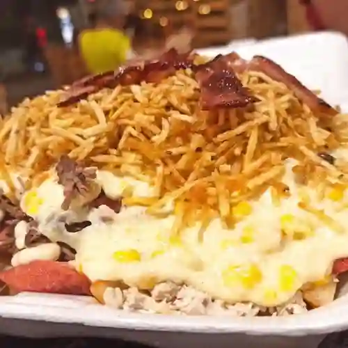 Salchipapas Mixta