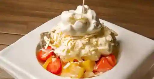 Ensalada de Frutas con Helado y Queso