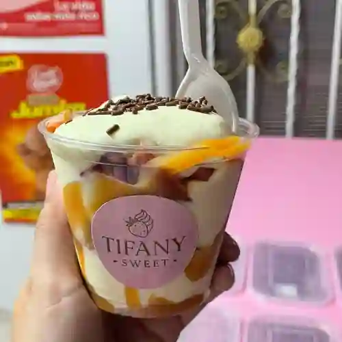 Fresas con Crema Tradicionales 9 Oz