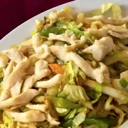 Chow Mein con Pollo