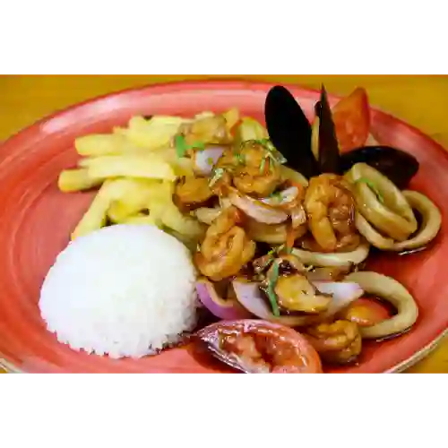 Saltado de Mariscos