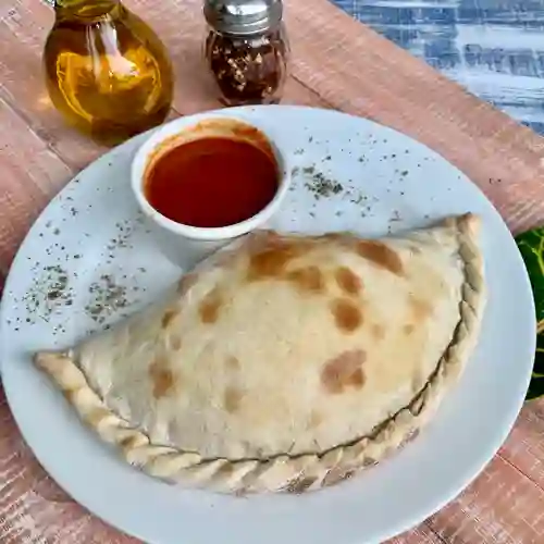 la Maíz y Tocineta Calzone