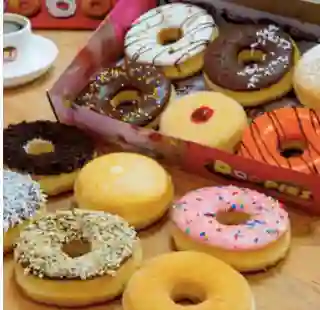 Caja X12 Donuts Light + Te Chai