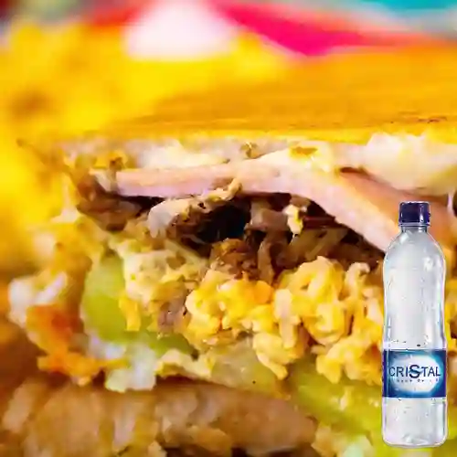 Combo Sándwich Super Juana + Cristal Sin Gas 500 ml