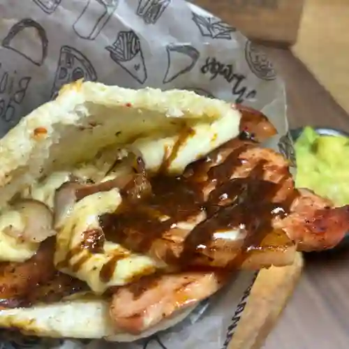 Arepa Pernil Ahumado