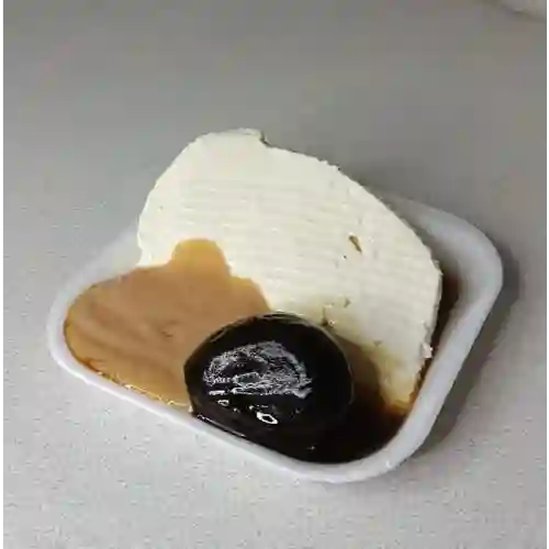 Cuajada con 2 Dulces