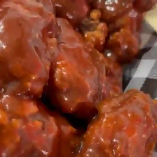 30 Alas + Papas Grandes