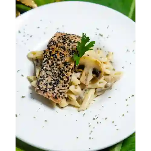 Pasta Auras con Salmon