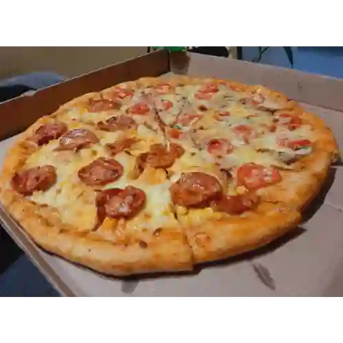 Pizza Hawaiana con Pepperoni