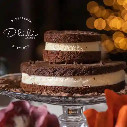 Torta helada de brownie melcochudo