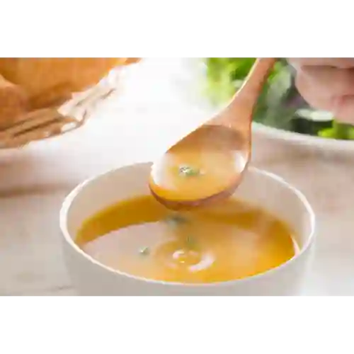 Sopa de Pollo Brutal
