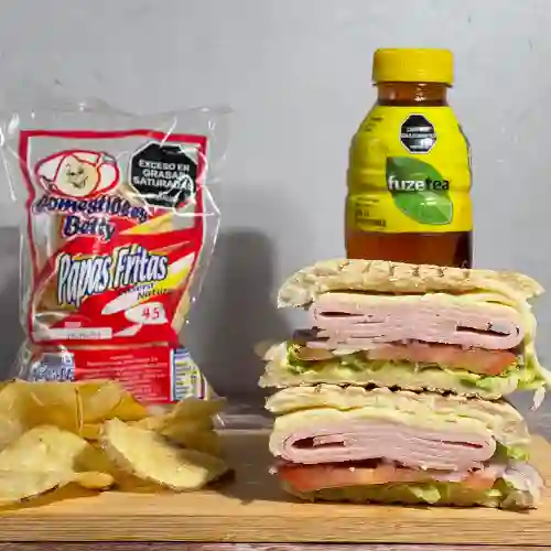 Combo Sandwich de Pechuga de Pavo