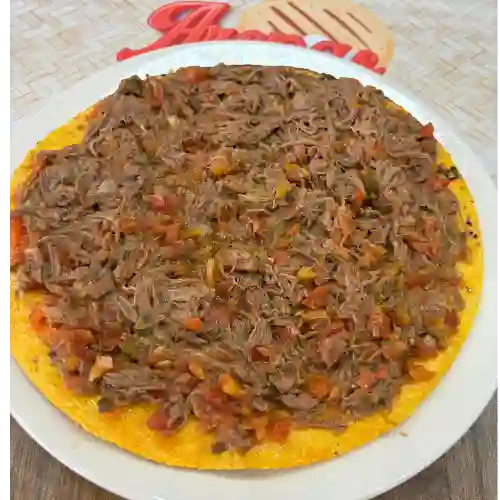 Arepa Xl con Carne Desmechada