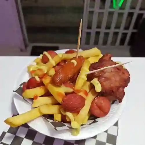 Salchipapas