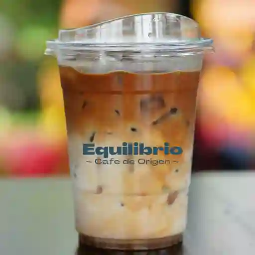 Iced Caramel Latte 16 Onz