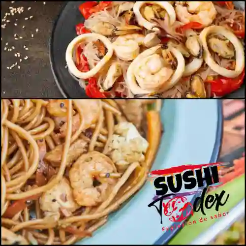 Wok Mariscos Especial.