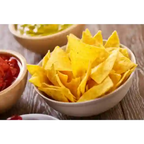 Nachos con Queso Cheddar y Guacamole