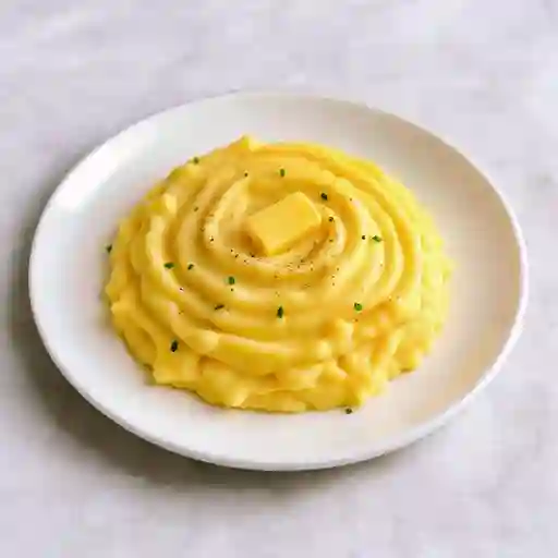Pure Cremoso De Papa, Mantequilla Y Nuez Moscada