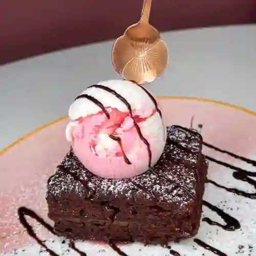 Brownie con Helado