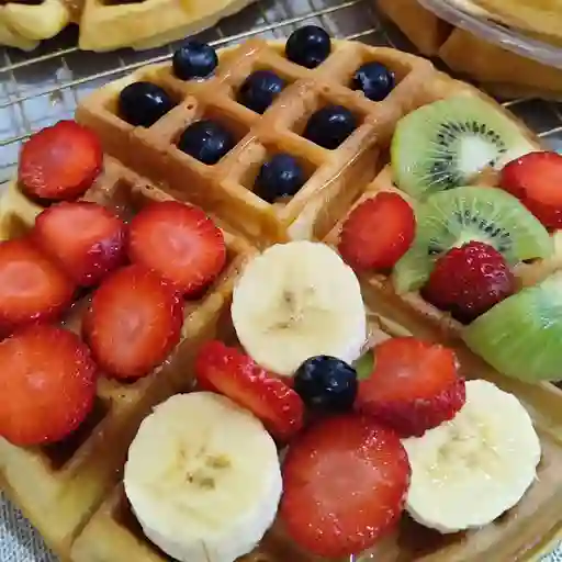 Waffles con 3 Topings de Fruta
