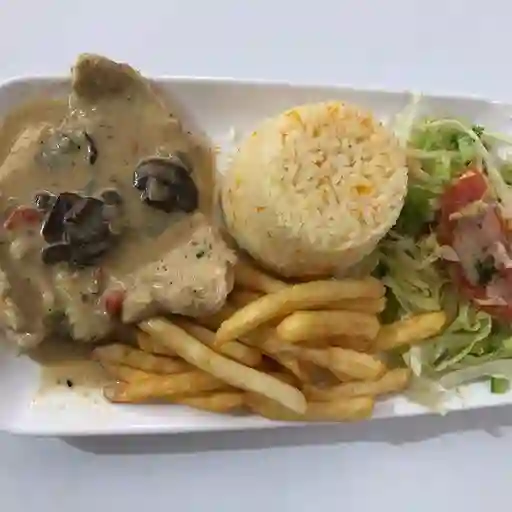 Pechuga en Salsa de Champiñones