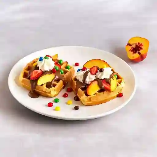 Waffle de Nutella Fresa Chantilly Durazno y M&m