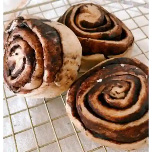 Cinnamon Rolls Fit