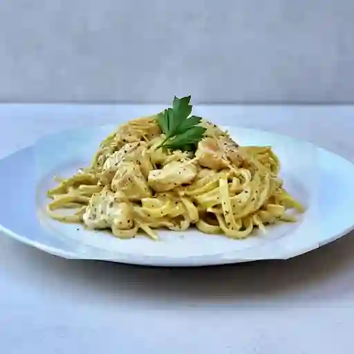 Spagueti Pollo Infantil + Bebida