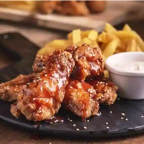 Alitas Crocantes en Salsa X 12 +francesa
