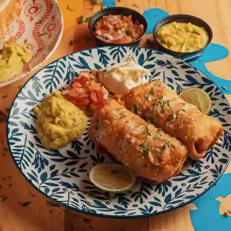 Chimichangas de Carnitas