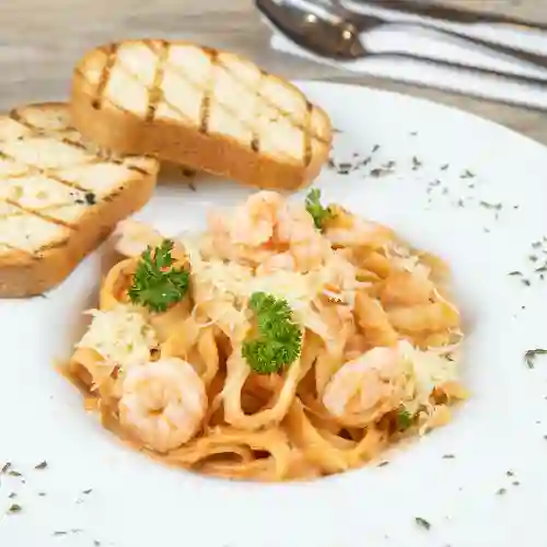 Pasta Fetuccini Camaron