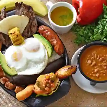 Super Bandeja Paisa