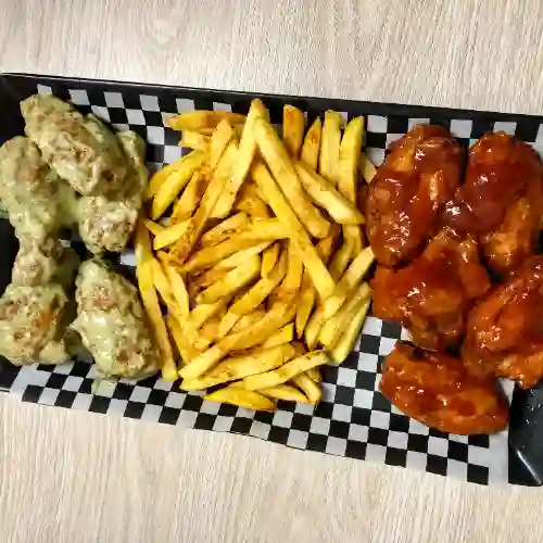 Alitas X12 con Papas