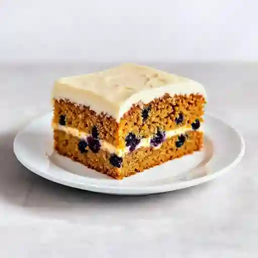 Porcion de torta de zanahoria