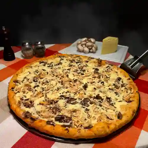 Pizza de Pollo con Champiñones 27M