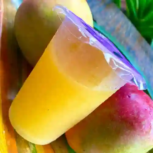 Jugo en Agua de Mango