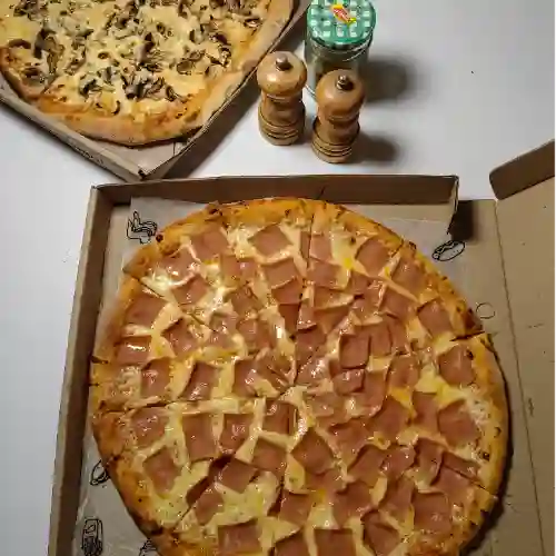 Pizzas grande ideal para 6 o mas persona