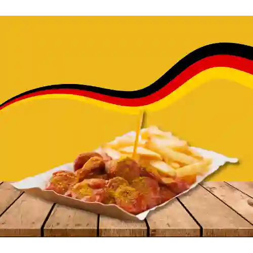 Currywurst O Salchipapa