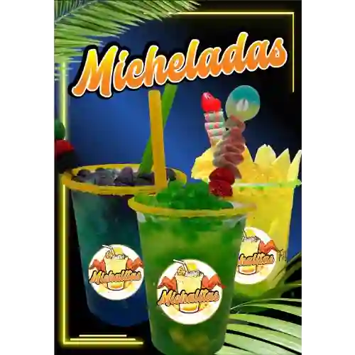 Michelada de Maracumango con Águila Light