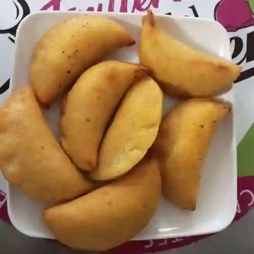 Empanadas de Carne O Pollo X7