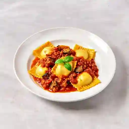 Raviolis En Salsa Napolitana O Pesto