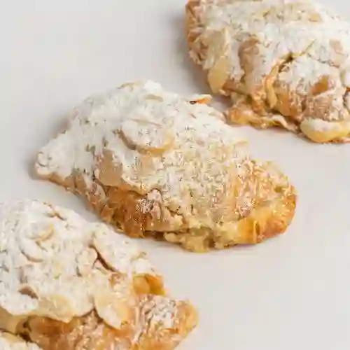 Mini Croissant de Almendras X3