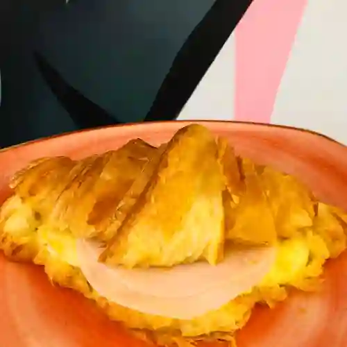 Croissant Jamon y Queso
