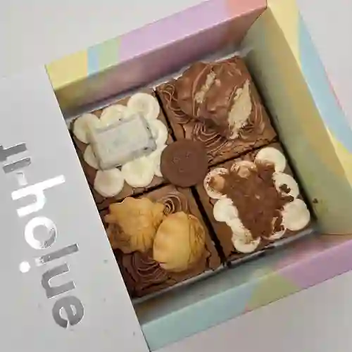 Box 4 Mini Brownies