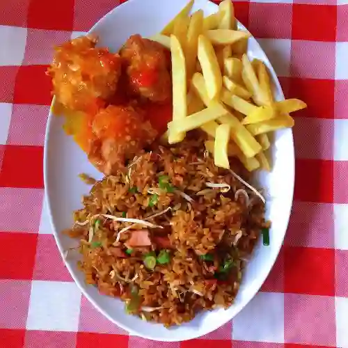 103.Bolito Agridulce + Gaseosa 200 ml