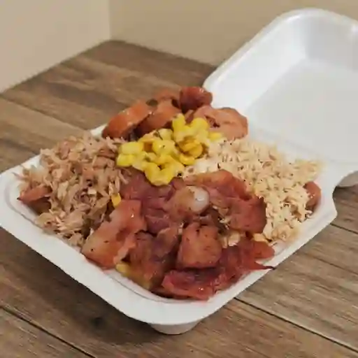 Salchipersonal carnívora