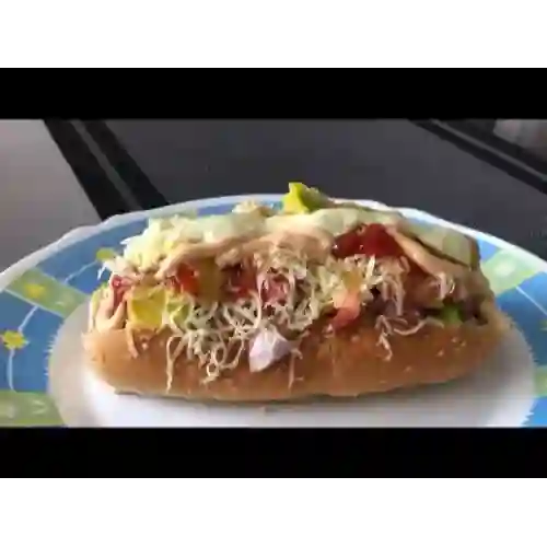 Perro Relleno con Pollo